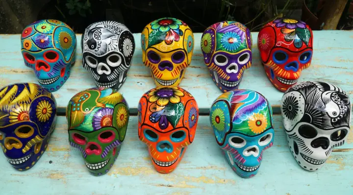 Decorate Your Día de Muertos Skull
